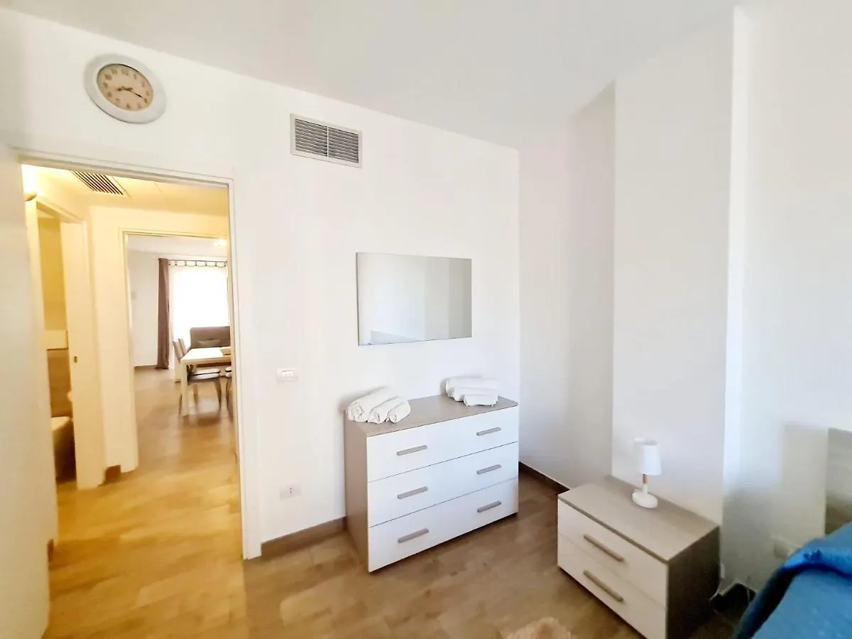 Milizia Apartment Lecce 0*,